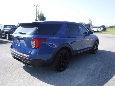 Used 2022 Ford Explorer ST w/ Equipment Group 401A RWD image 2