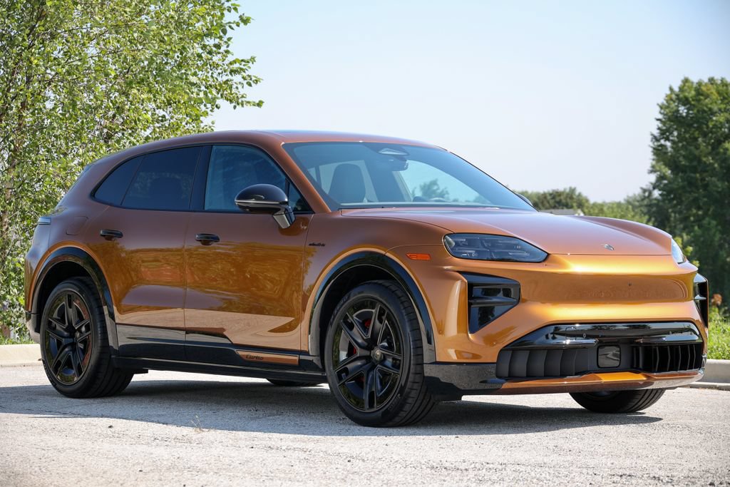 New 2026 Porsche Cayenne Turbo AWD/4WD image 35