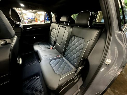 New 2026 Volkswagen Atlas Cross Sport SEL Premium R-Line image 12