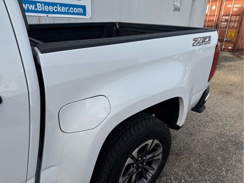 Used 2022 Chevrolet Colorado Z71 w/ Safety Package image 19