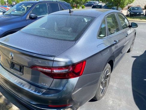 Used 2024 Volkswagen Jetta SEL image 13