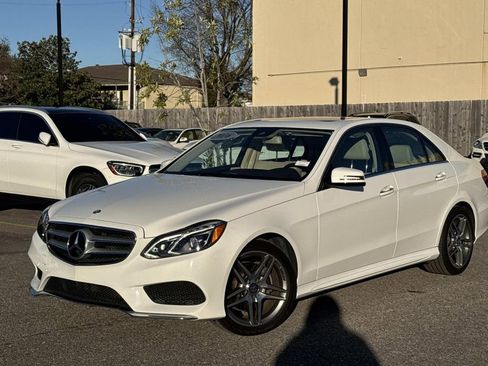 Used 2016 Mercedes-Benz E 350 Sedan image 3