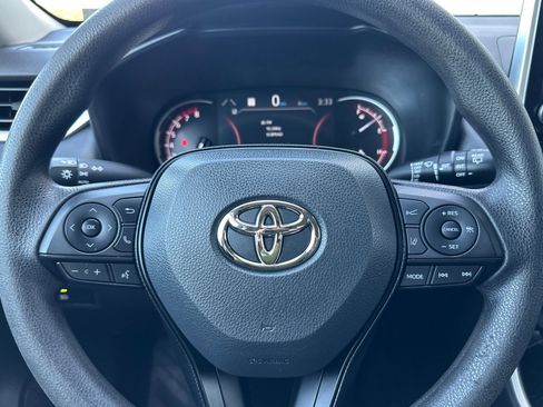 Used 2023 Toyota RAV4 XLE image 21
