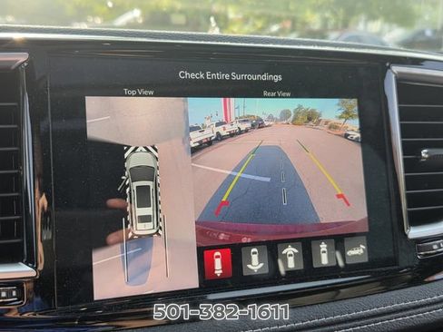 Used 2026 Chrysler Pacifica Limited w/ Uconnect Theater Family Group FWD image 26