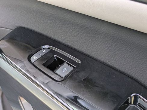New 2026 Nissan Pathfinder SL w/ SL Premium Package FWD image 33