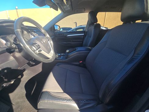 Used 2018 Toyota Highlander Plus image 7