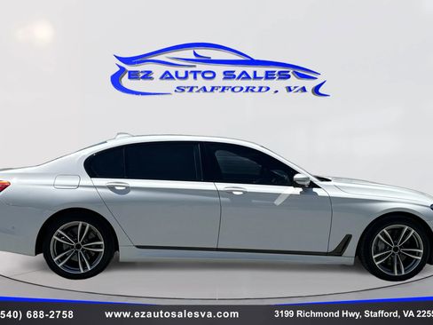 Used 2018 BMW 750i xDrive AWD/4WD image 4