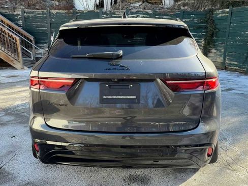 Used 2023 Jaguar F-PACE S image 7