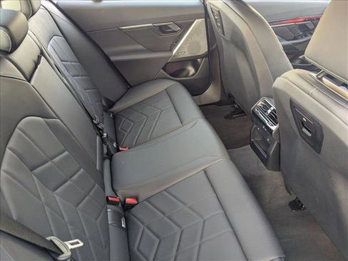 Used 2025 BMW i5 eDrive40i w/ Premium Package image 20