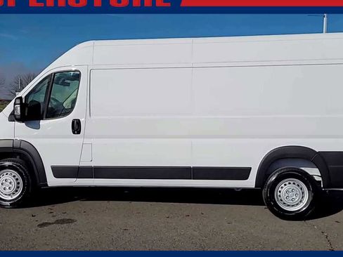 New 2026 RAM ProMaster 2500 w/ Premium Convenience Group FWD image 5