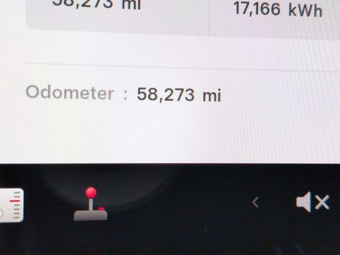 Used 2022 Tesla Model Y Performance image 15