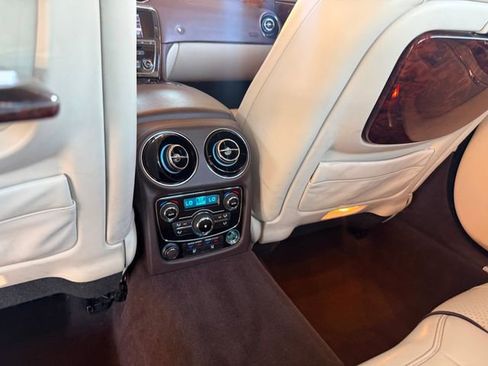 Used 2012 Jaguar XJ L RWD image 38