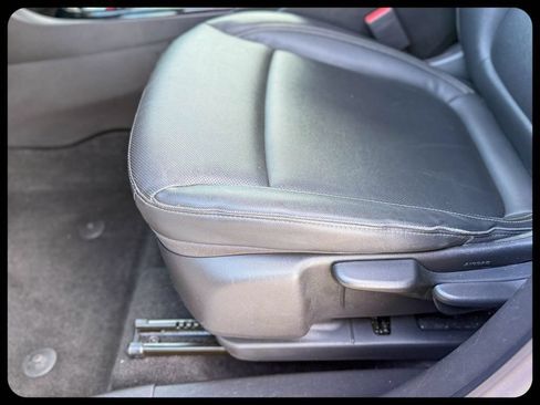 Used 2024 Buick Encore GX Sport Touring FWD image 20