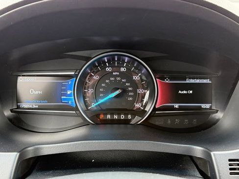 Used 2018 Ford Explorer XLT w/ Equipment Group 202A FWD image 17