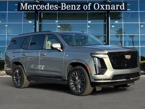 Used 2025 Cadillac Escalade Sport Platinum AWD/4WD image 1