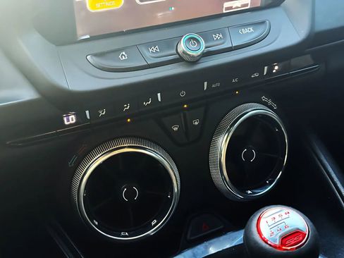 Used 2017 Chevrolet Camaro SS image 19