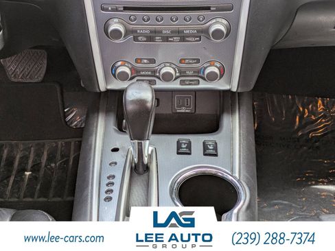 Used 2019 Nissan Pathfinder SL FWD image 18