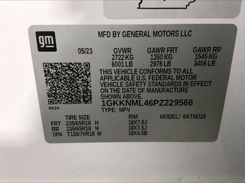 Used 2023 GMC Acadia SLT image 32