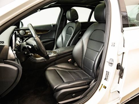 Used 2018 Mercedes-Benz C 300 4MATIC Sedan image 24
