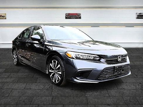 Used 2024 Honda Civic EX image 1