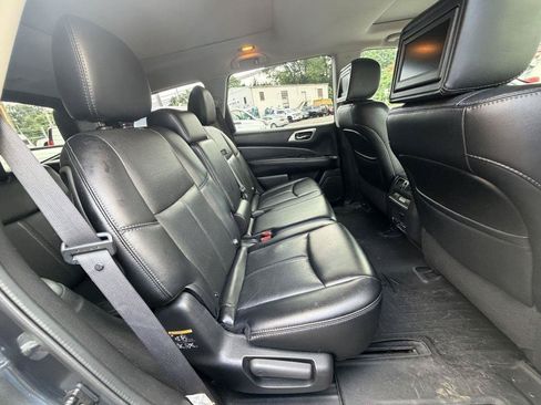 Used 2014 Nissan Pathfinder Platinum AWD/4WD image 19