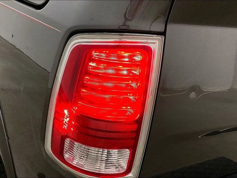 Used 2016 RAM 1500 Laramie w/ Convenience Group image 23