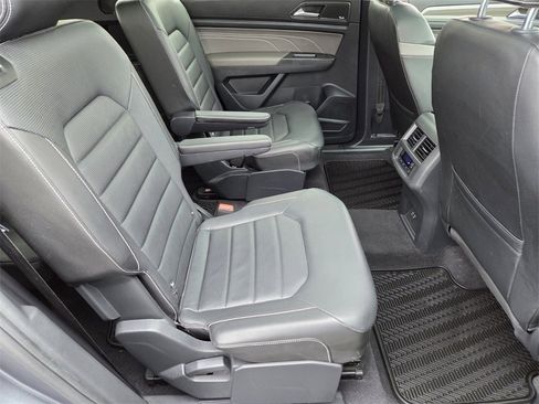 Used 2021 Volkswagen Atlas SEL Premium image 19