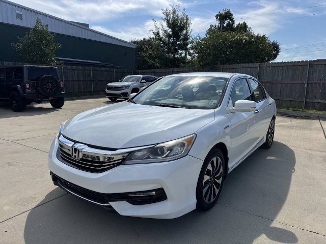Used 2017 Honda Accord Hybrid Sedan image 3