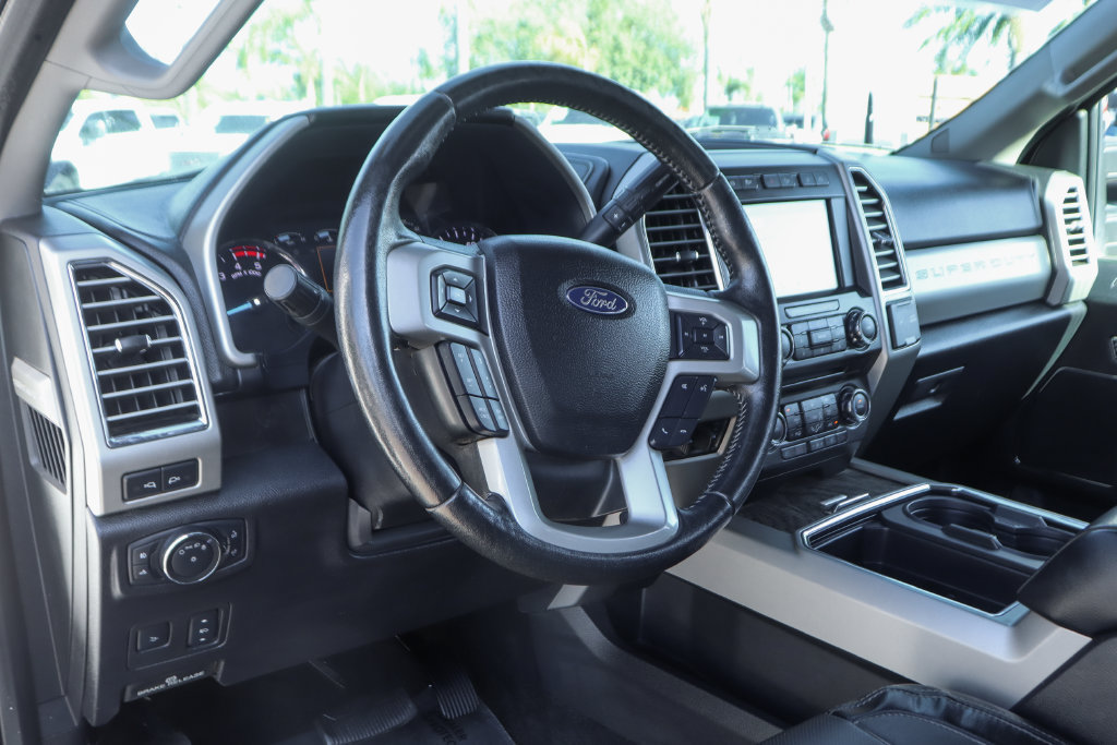 Used 2017 Ford F350 Lariat w/ Lariat Ultimate Package AWD/4WD image 20