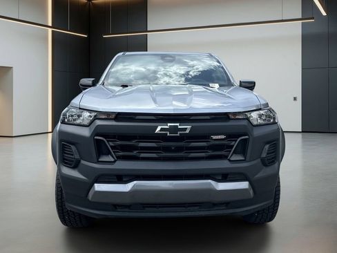 Used 2024 Chevrolet Colorado Trail Boss w/ Technology Package AWD/4WD image 8