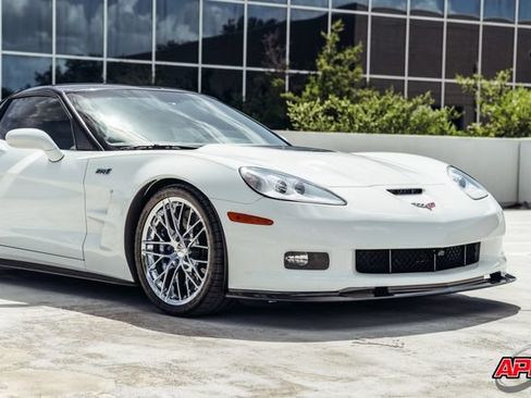 Used 2011 Chevrolet Corvette ZR1 w/ Preferred Equipment Group RWD image 55