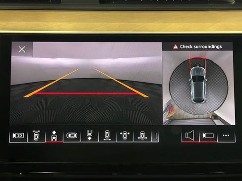 Used 2024 Audi Q8 e-tron Premium Plus w/ Premium Plus Package AWD/4WD image 19