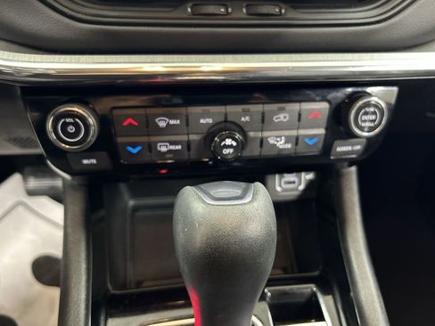 Used 2022 Jeep Compass Limited w/ (RED) Package AWD/4WD image 17