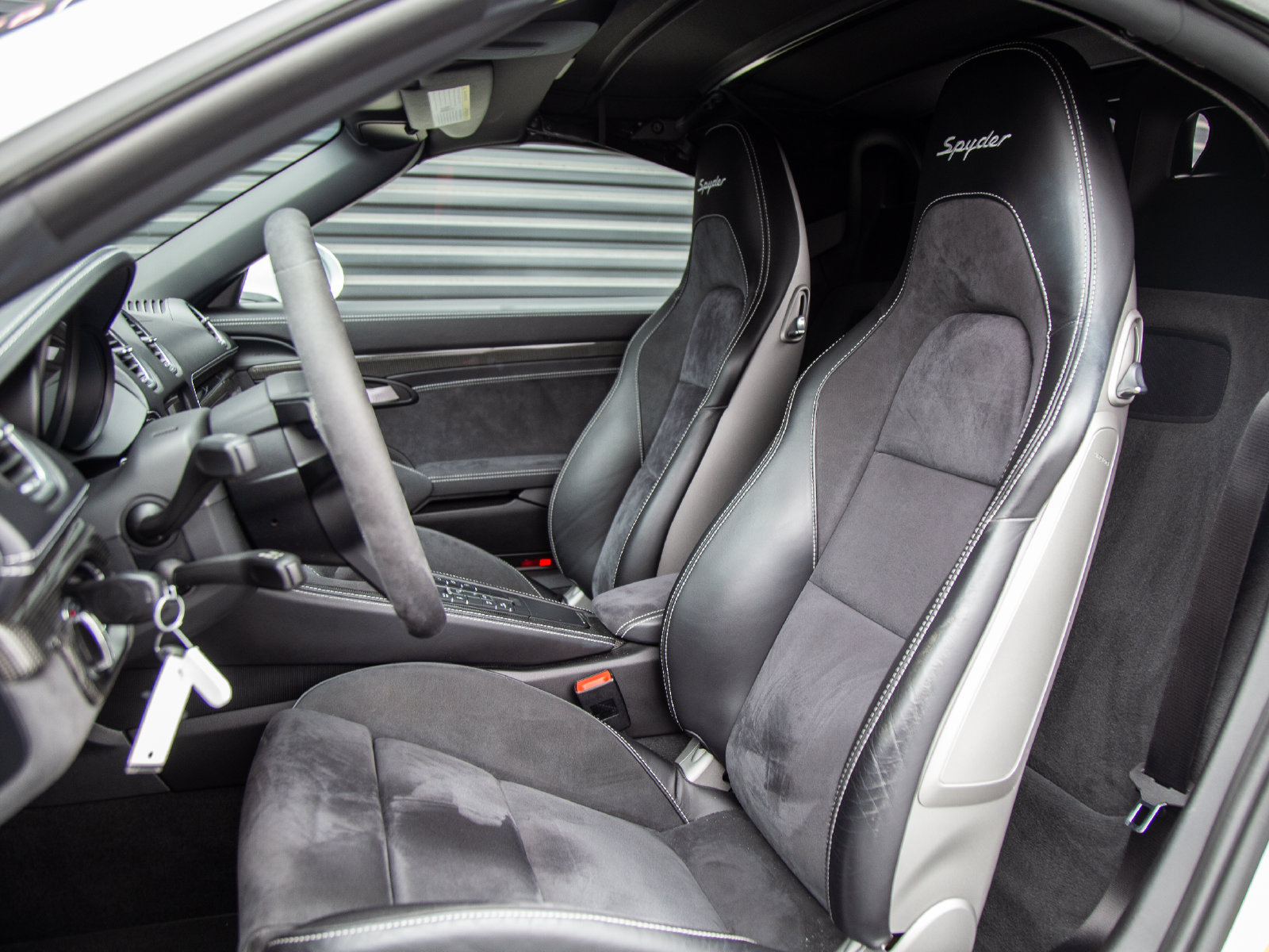 Certified 2021 Porsche 718 Boxster Spyder RWD image 5