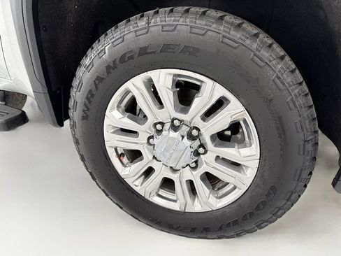 Used 2022 GMC Sierra 2500 Denali AWD/4WD image 30