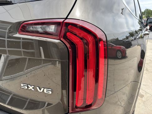 Used 2020 Kia Telluride SX FWD image 11