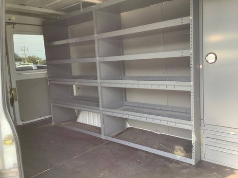 Used 2003 Dodge Sprinter 2500 RWD image 36