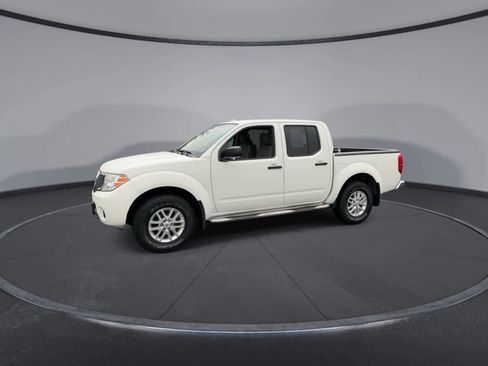 Used 2018 Nissan Frontier SV AWD/4WD image 4