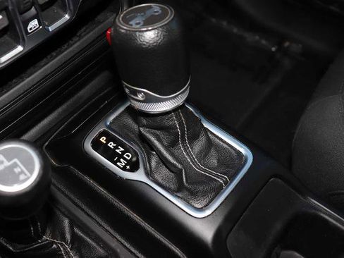 Used 2020 Jeep Wrangler Unlimited Sahara w/ Uconnect 4C Nav & Sound Group image 33