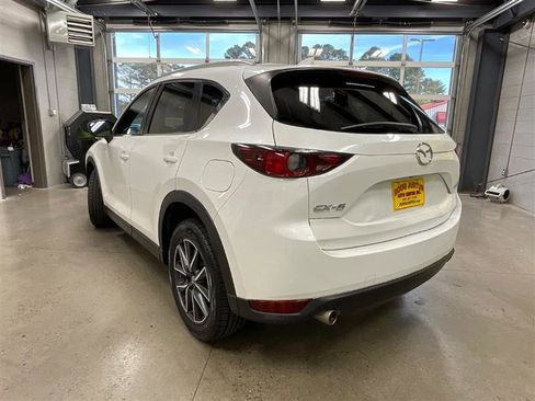 Used 2018 MAZDA CX-5 Touring image 3