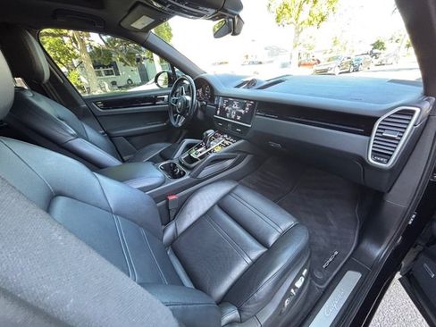 Used 2019 Porsche Cayenne E-Hybrid AWD/4WD image 42