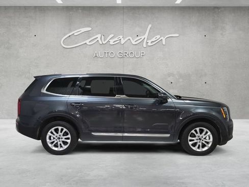 Used 2022 Kia Telluride LX AWD/4WD image 17