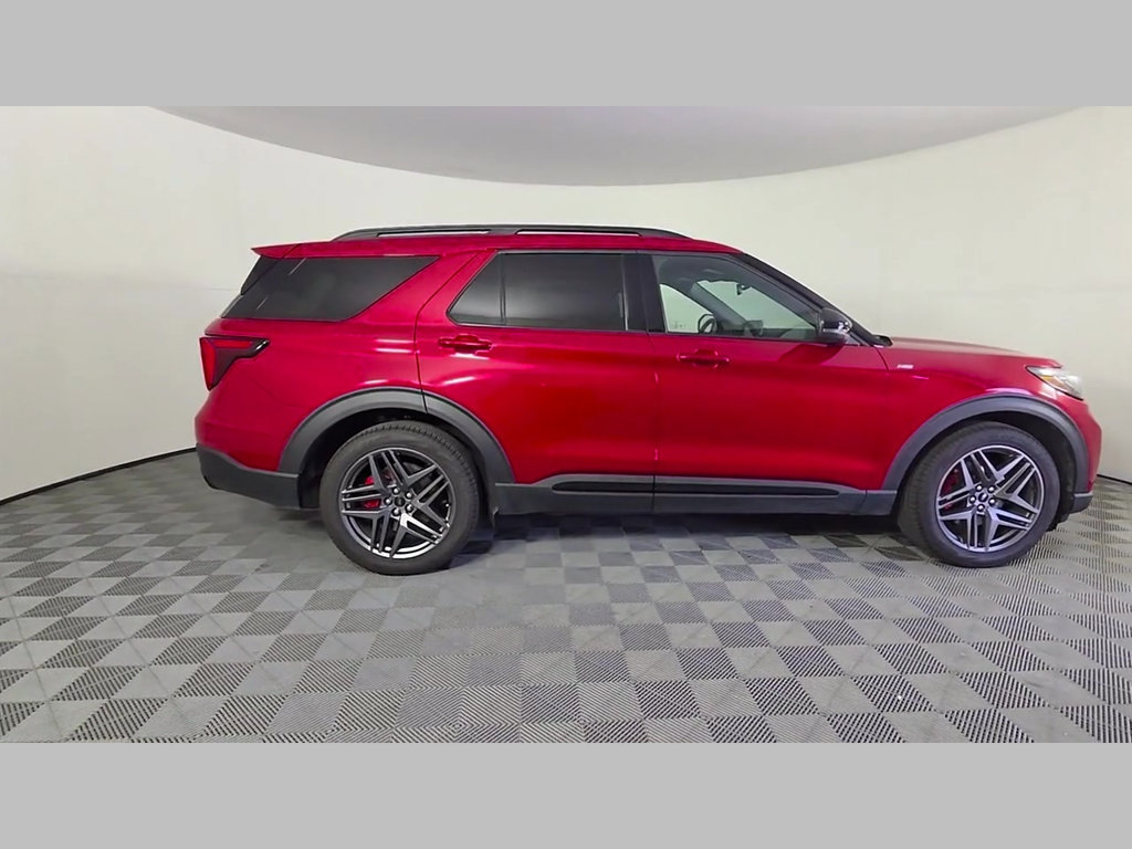Used 2026 Ford Explorer ST-Line w/ ST-Line Street Pack RWD image 37