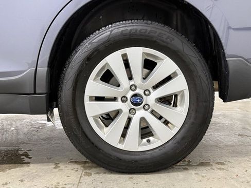 Used 2015 Subaru Outback 2.5i Premium image 10