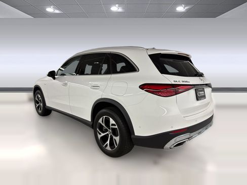 Certified 2025 Mercedes-Benz GLC 350e 4MATIC image 3