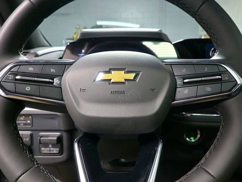 New 2026 Chevrolet Suburban Premier AWD/4WD image 23