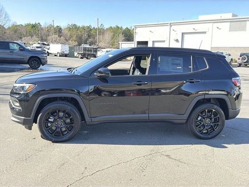 New 2026 Jeep Compass Latitude AWD/4WD image 10