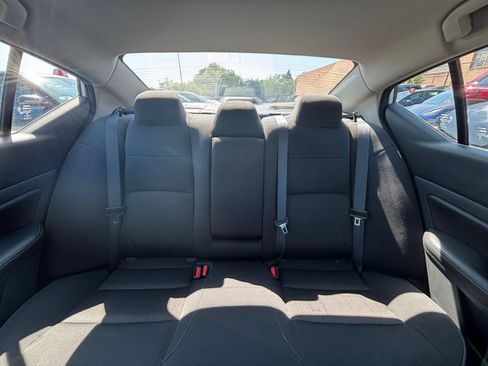 Used 2025 Nissan Altima 2.5 SV FWD image 38