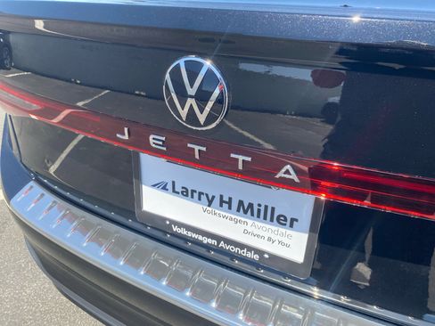 New 2025 Volkswagen Jetta SE image 22