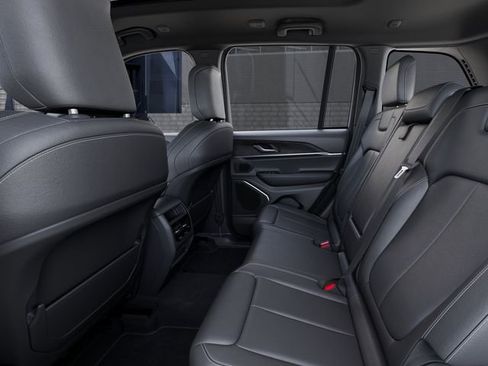 New 2026 Jeep Grand Cherokee Limited image 23